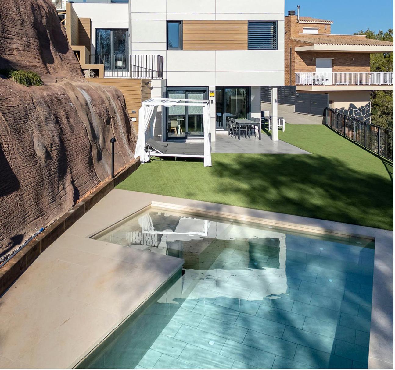 Eagle'S Nest Apartment Castellnou de Bages Exterior photo